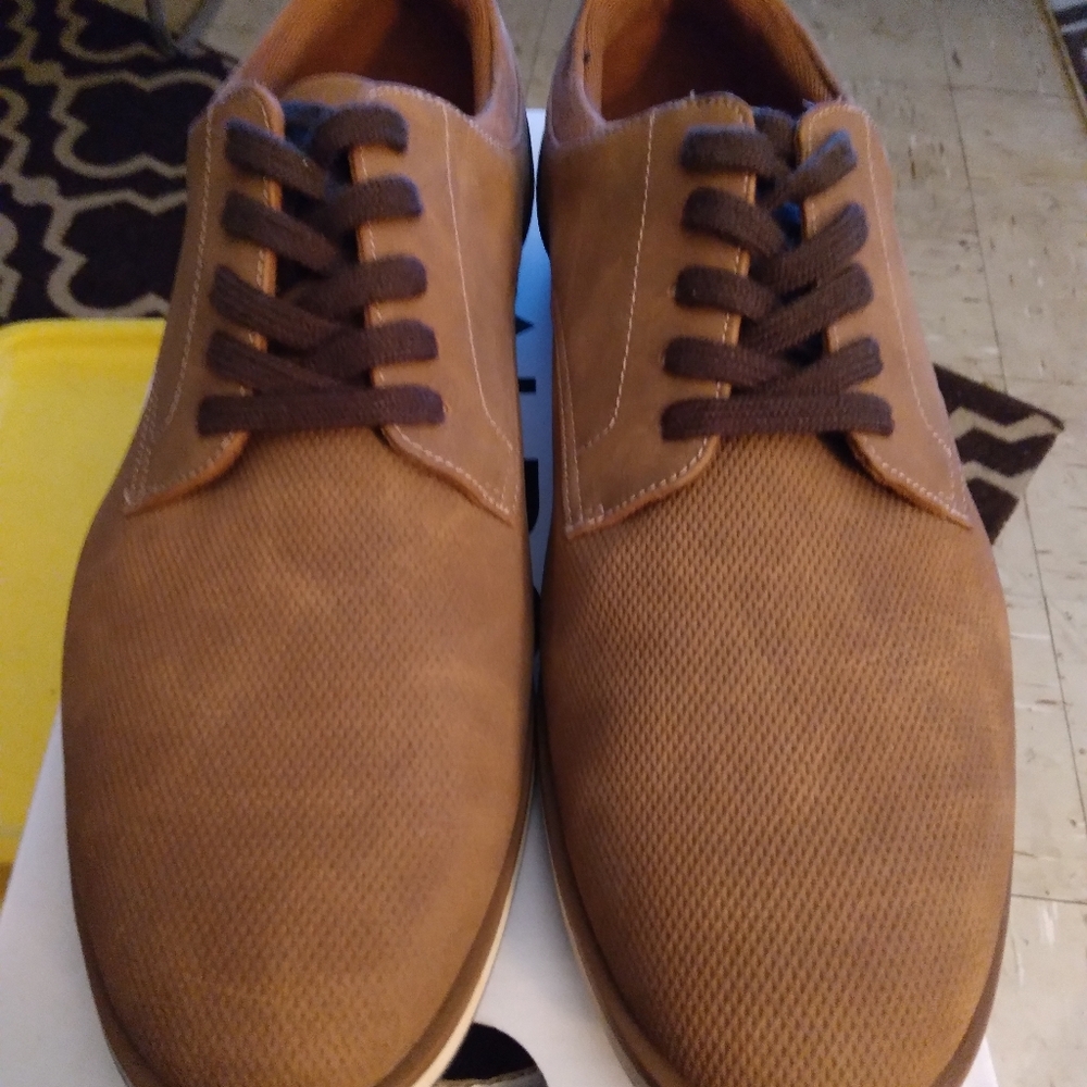New, Size 9.5 Aldo Shoe's.